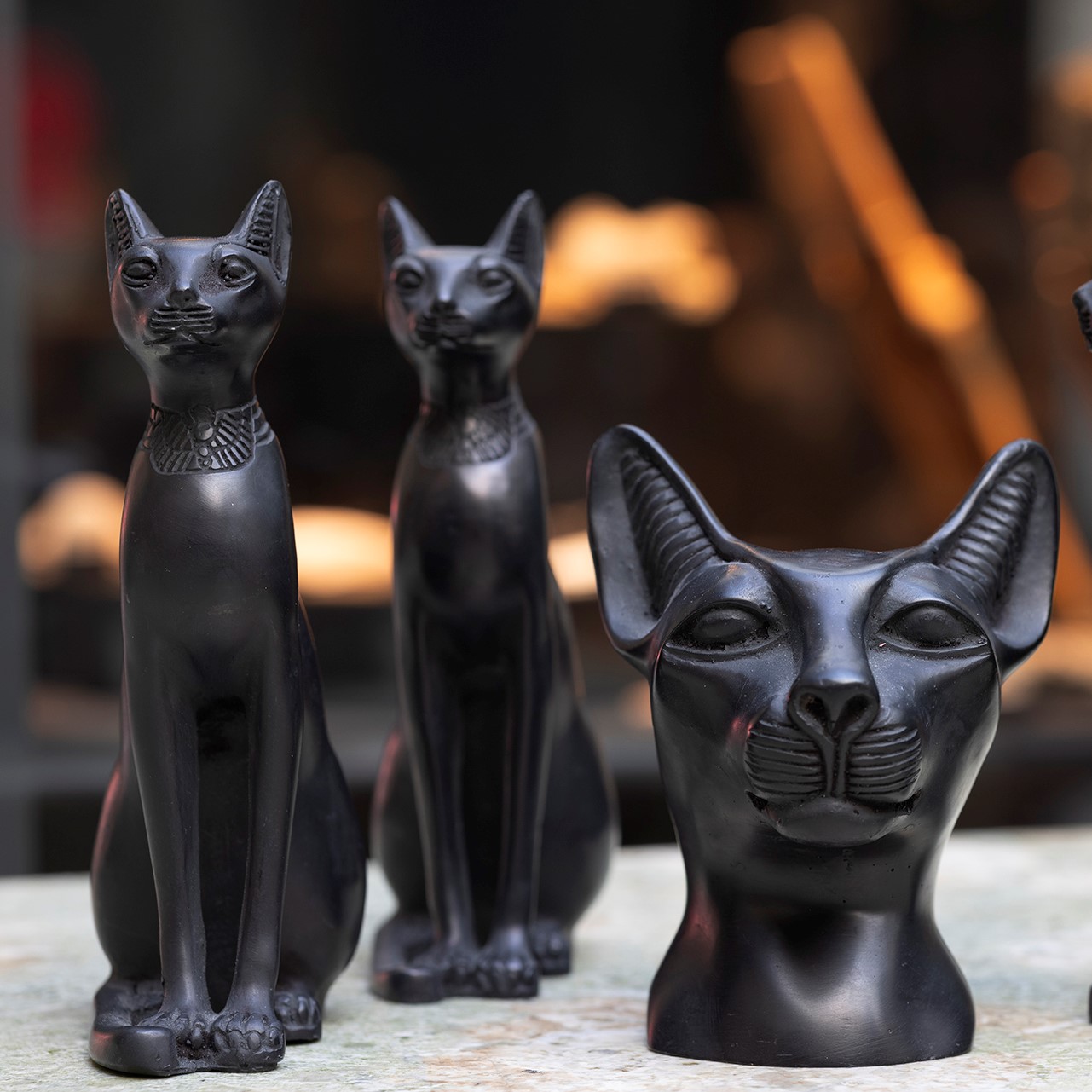 Katt Bastet svart - 2