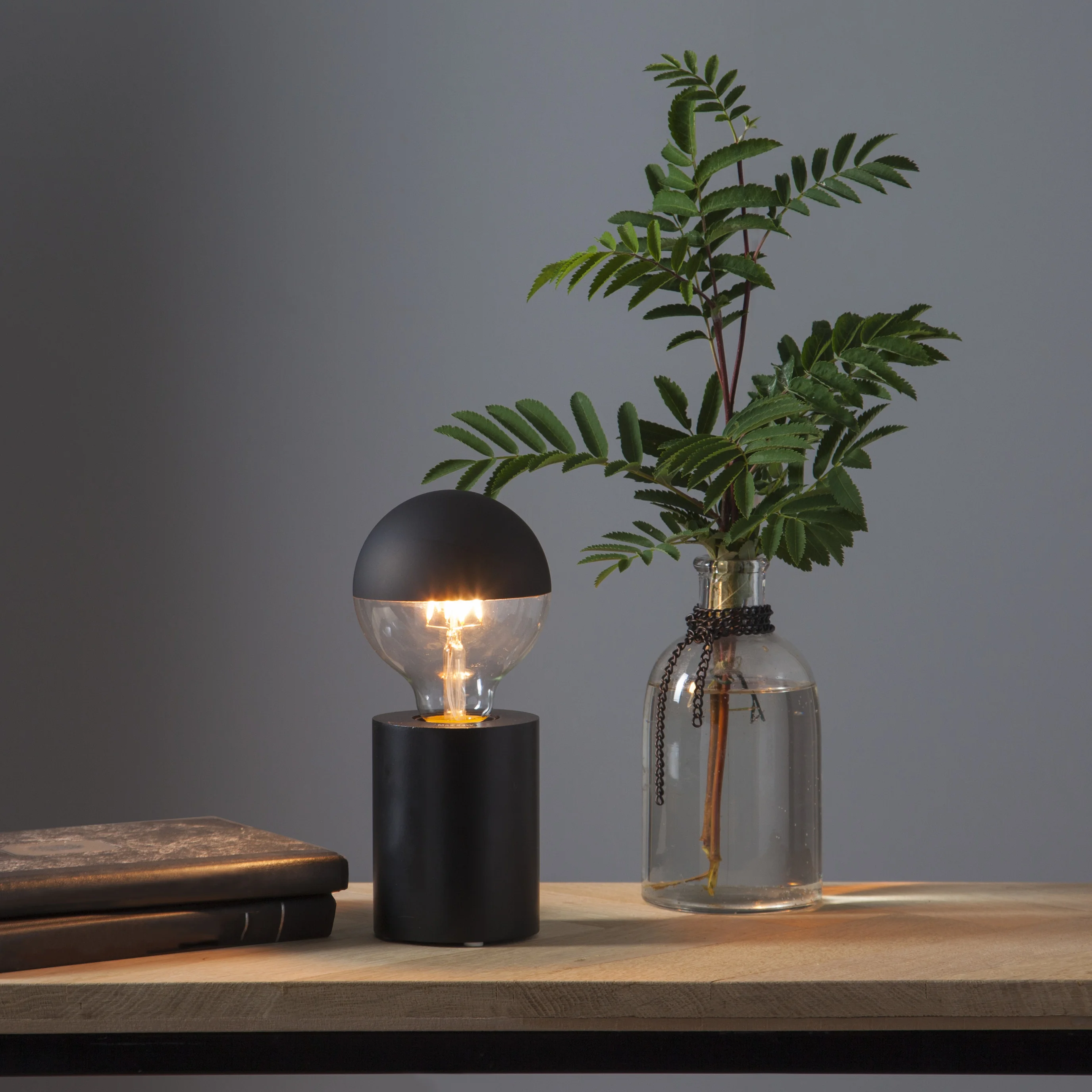 Lampfot E27 Tub