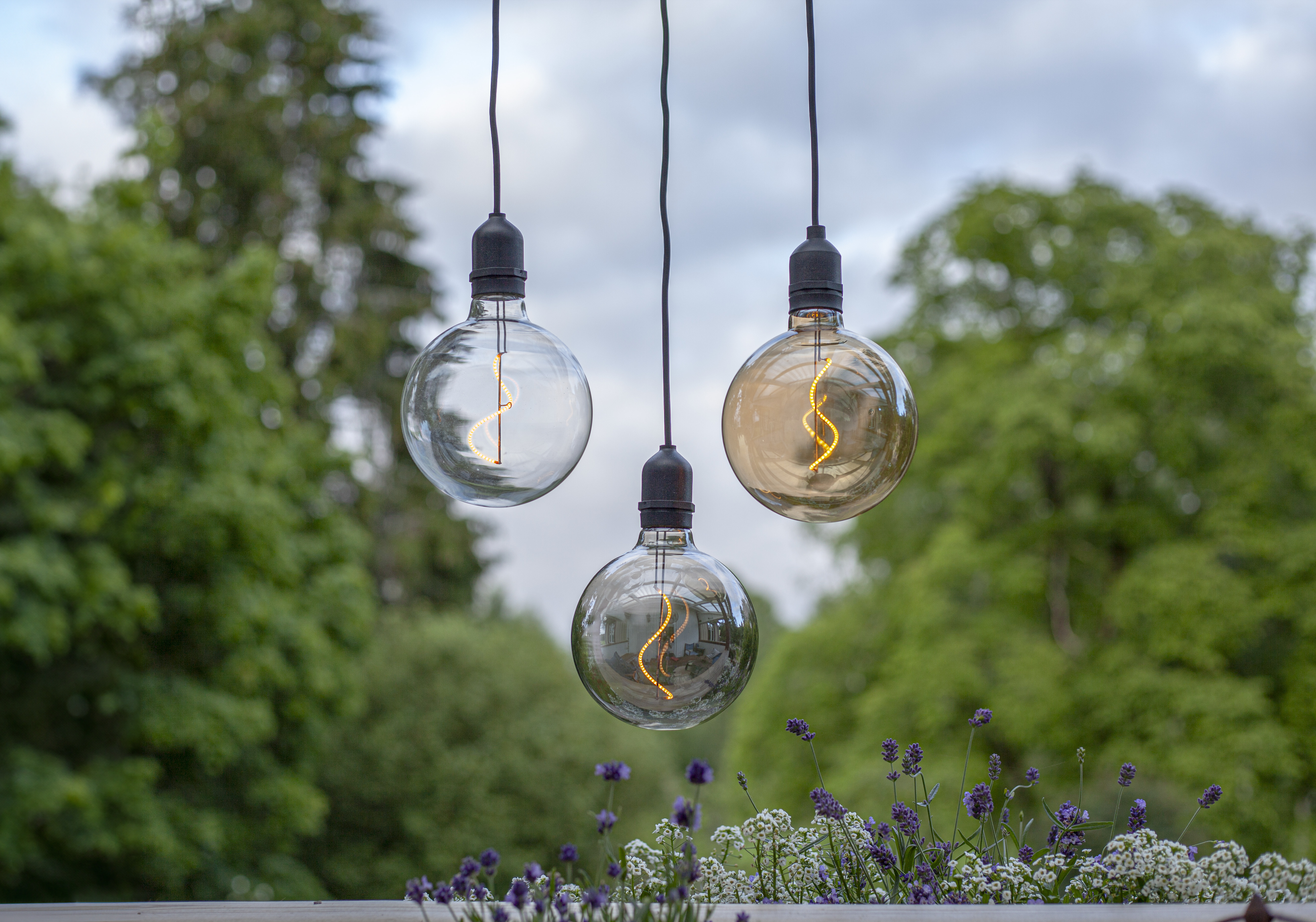 Hanging glass decoration - Battery operated - Amber - 2