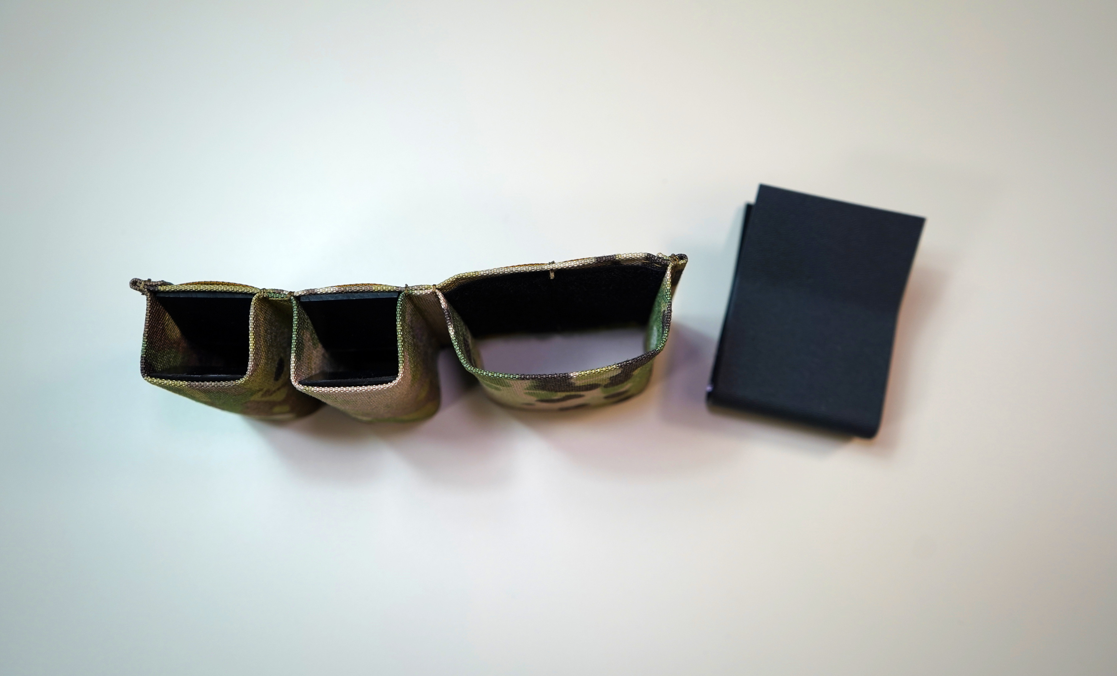 Esstac - 556 1+2 Pistol KYWI Naked Gap ink velcro one wraps - 11