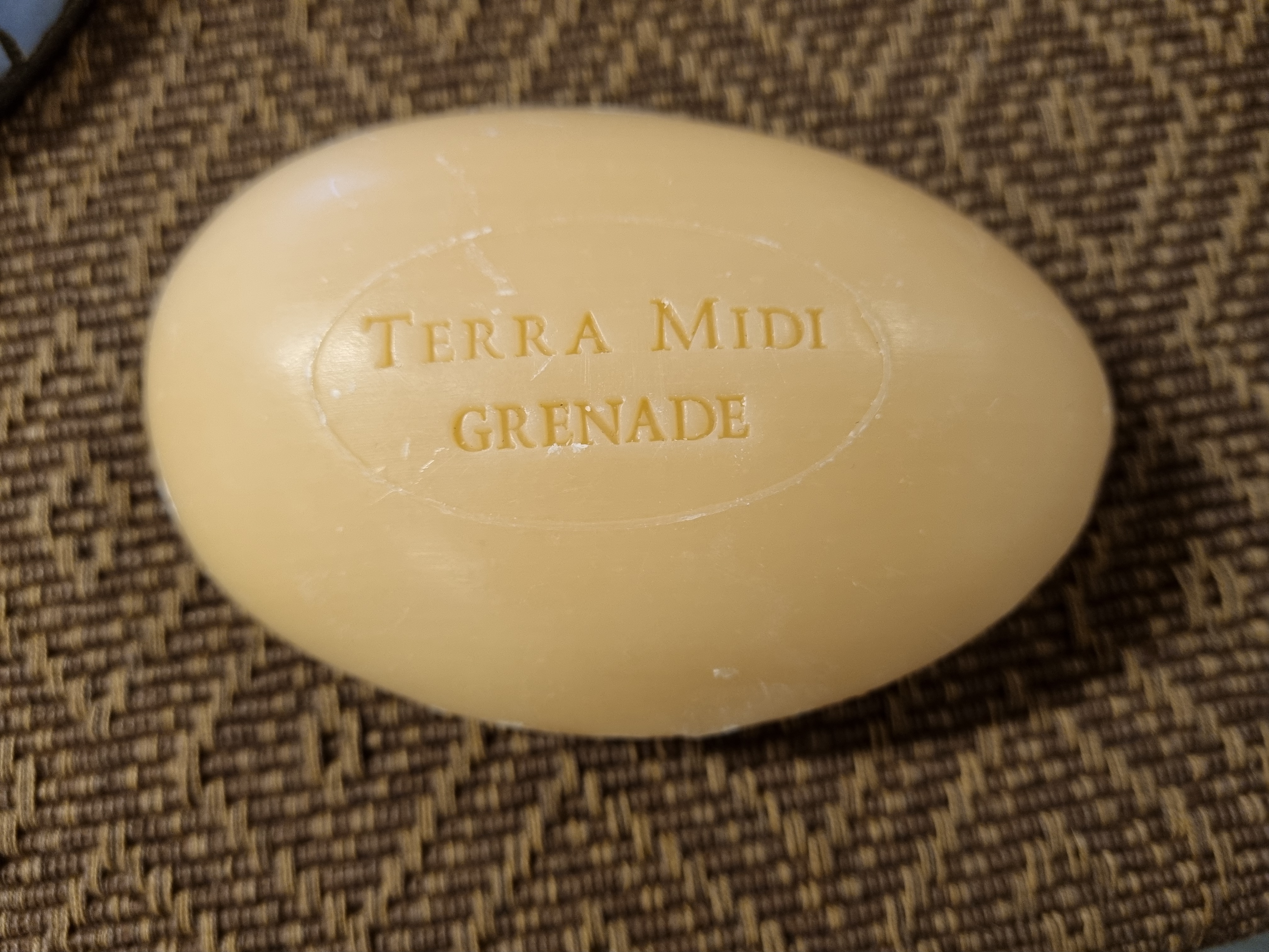 Gåsägg Tvål Grenade