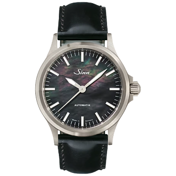 556.0105 Sinn 556 I pärlemor S vintage svart läderband