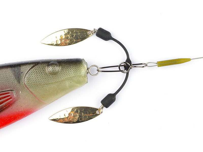 Willowblades fästa med kullager som ökar attraktionen på ditt bete. Fästes på beteslåset eller på linan mot beteslåset.