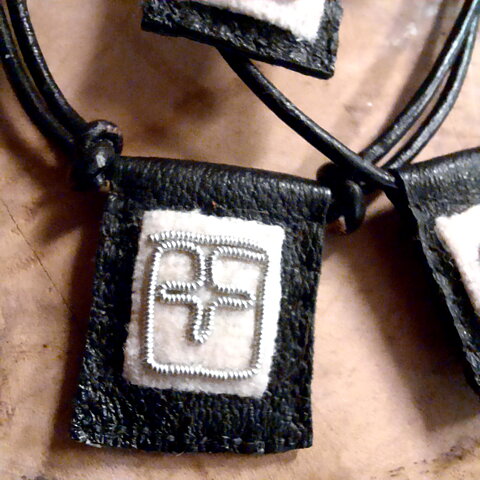 Necklace Embroidery pewter- Reindeer leather, Jokkmokk Sami design M Svonni