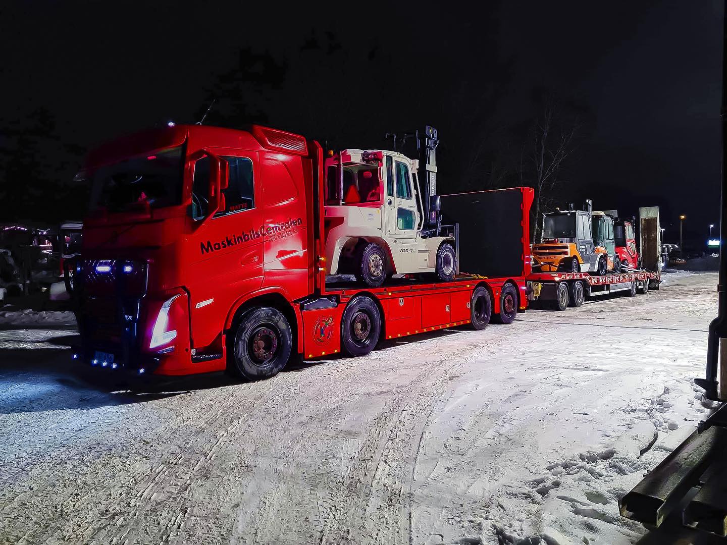Maskintransport - Maskinbil - 19