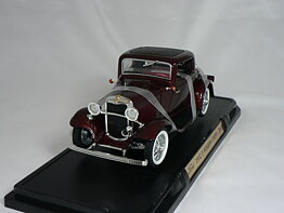 	Ford 3-Window Coupe -1932  1:18  Road Legends/Lucky Die Cast