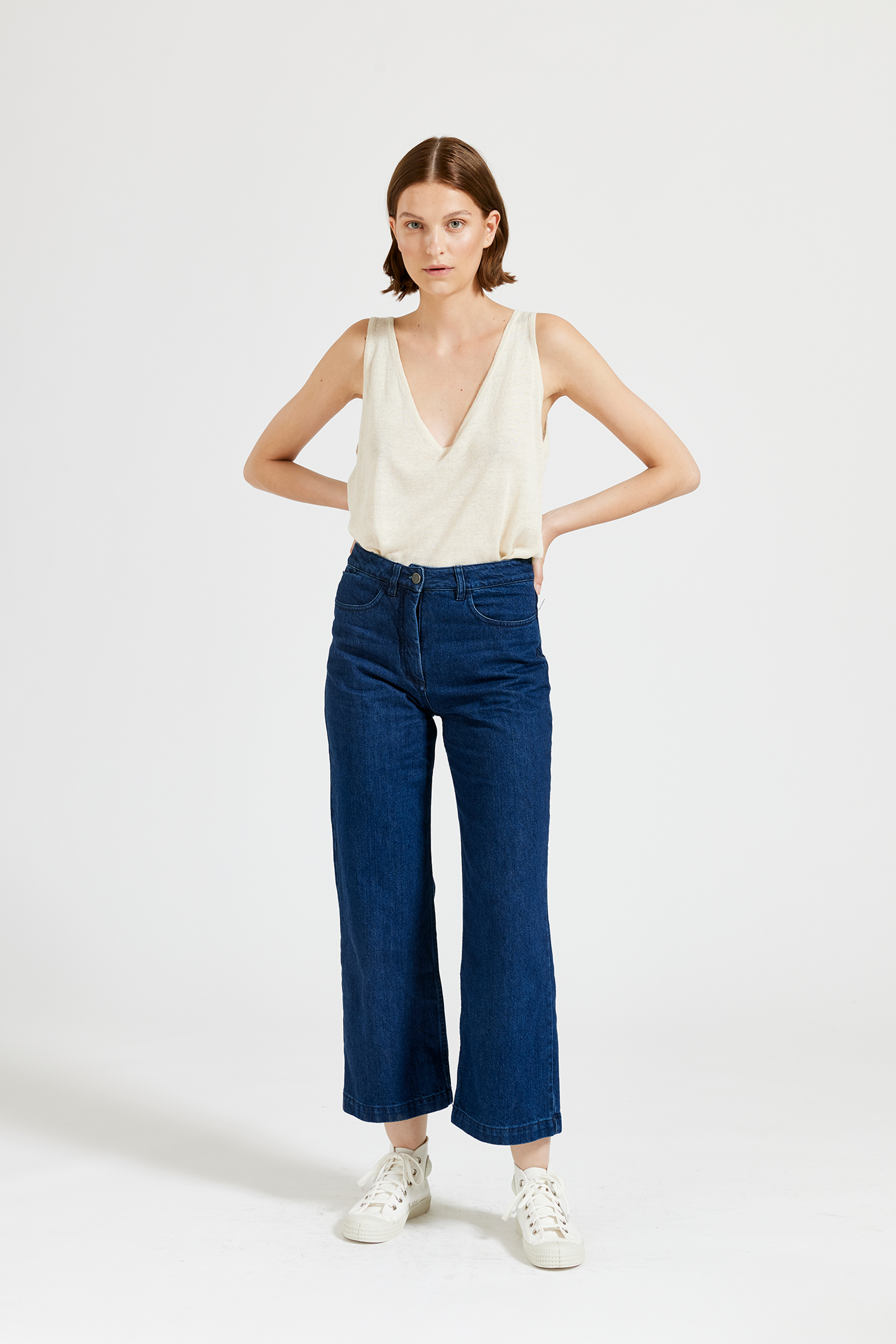 Indigo cropped jeans online