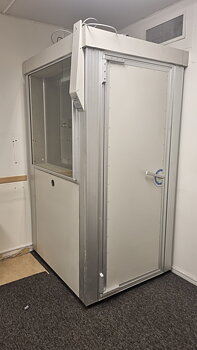  Hörselbur för Hörseltest - T-buren av C-A Tegnér AB - Begagnad 