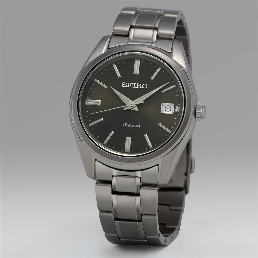 SEIKO MENS TITANIUM 40MM SAPPHIRE 100M SUR375P1 - 2