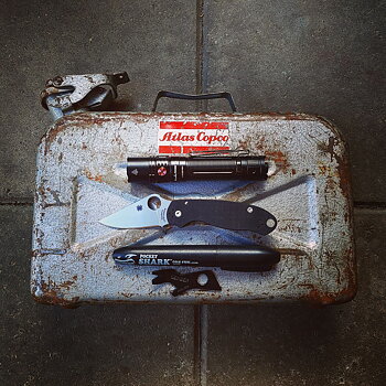 Spyderco - Para 3 Svart G10