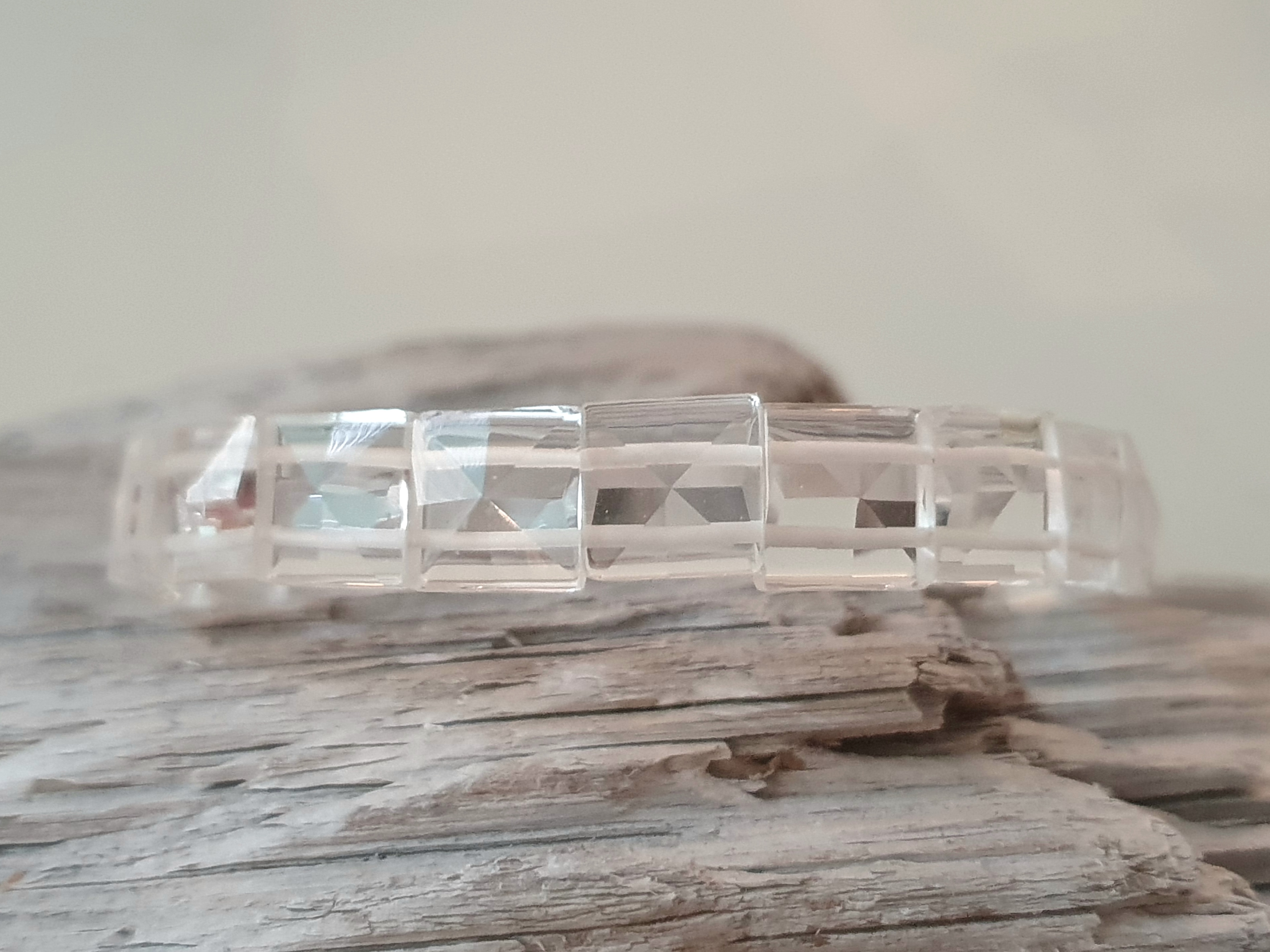 Bergkristall fasetterad ca. 10mm bred armband