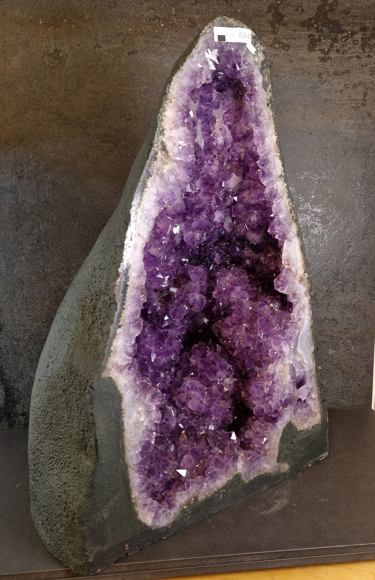 Ametistgrotta - 35,7kg - 3