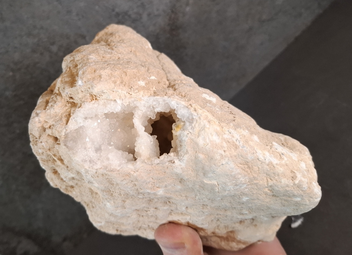 Bergkristall Kvarts Geode i två delar - 3 kg - 4