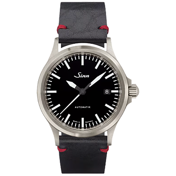556.010 Sinn 556 I vintage style brunt eller svart