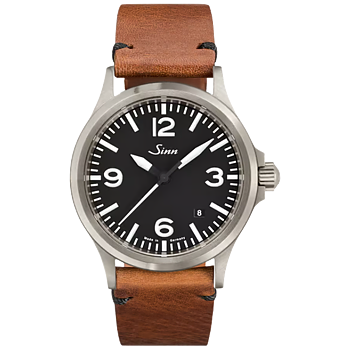 556.014 Sinn 556 A vintage style brunt eller svart
