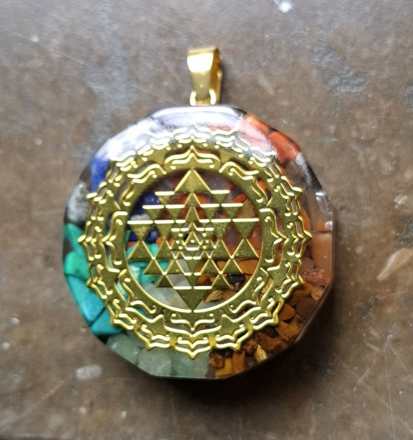 Chakra Orgonite Halsband - Sri Yantra