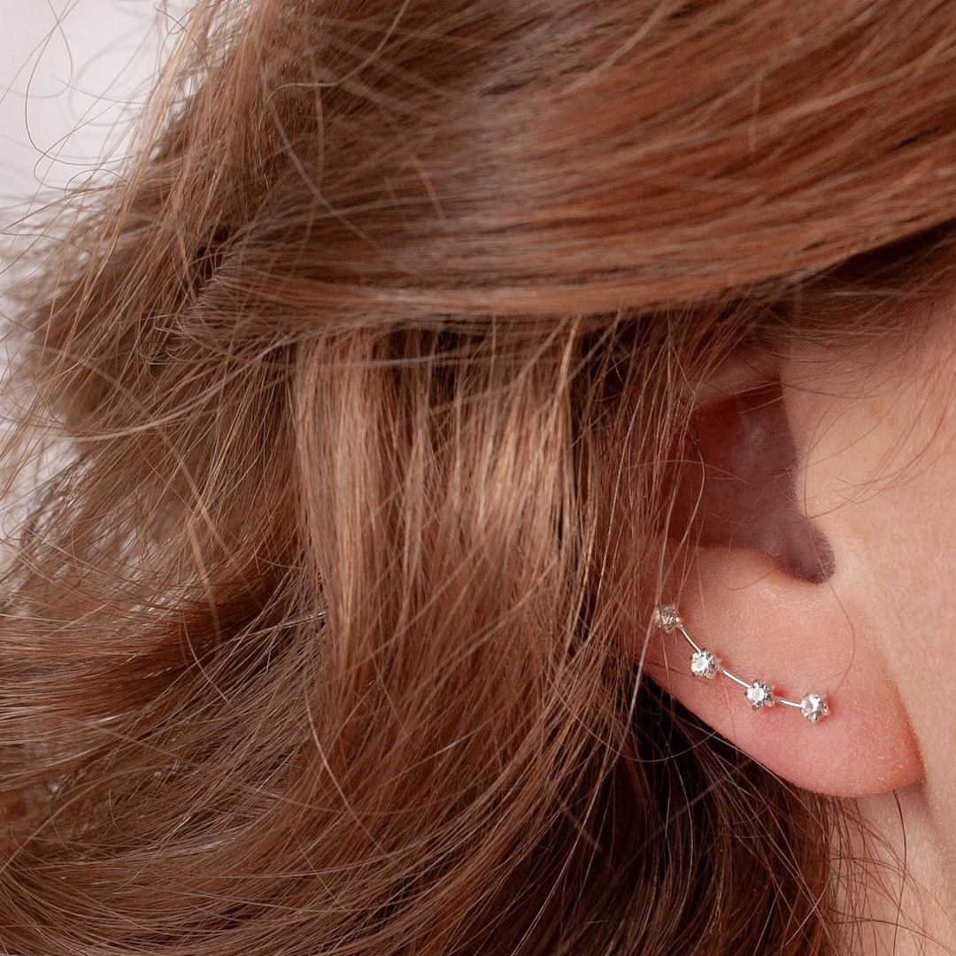 by Faith - Silverörhänge  Ear climber stenar