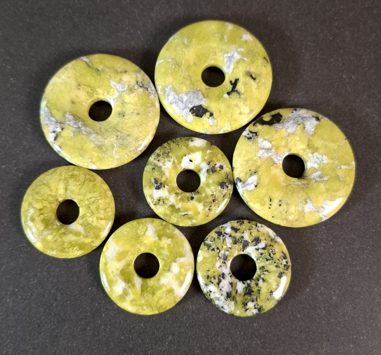 Norsk Lizardit -  Sten Donut /Ring form - 2