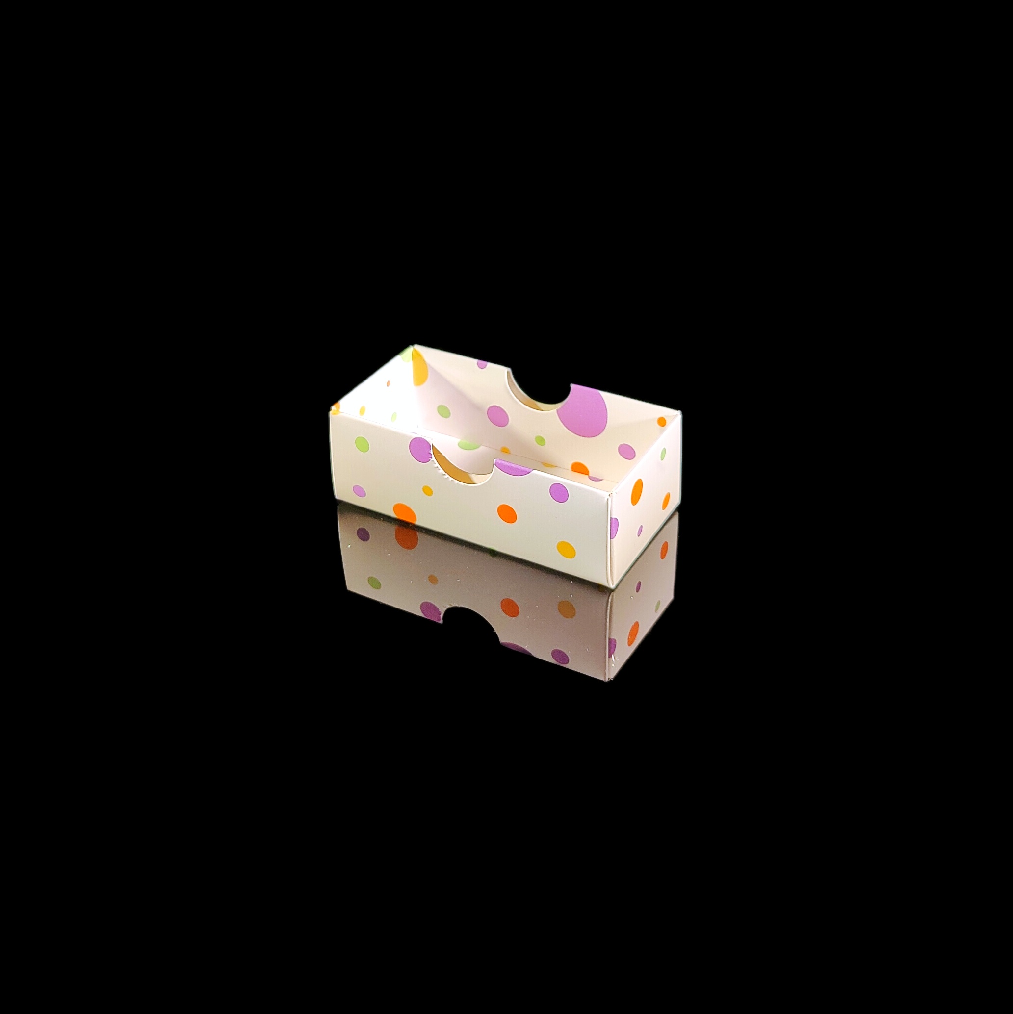 Lid for 2 piece chocolate box, spots & dots