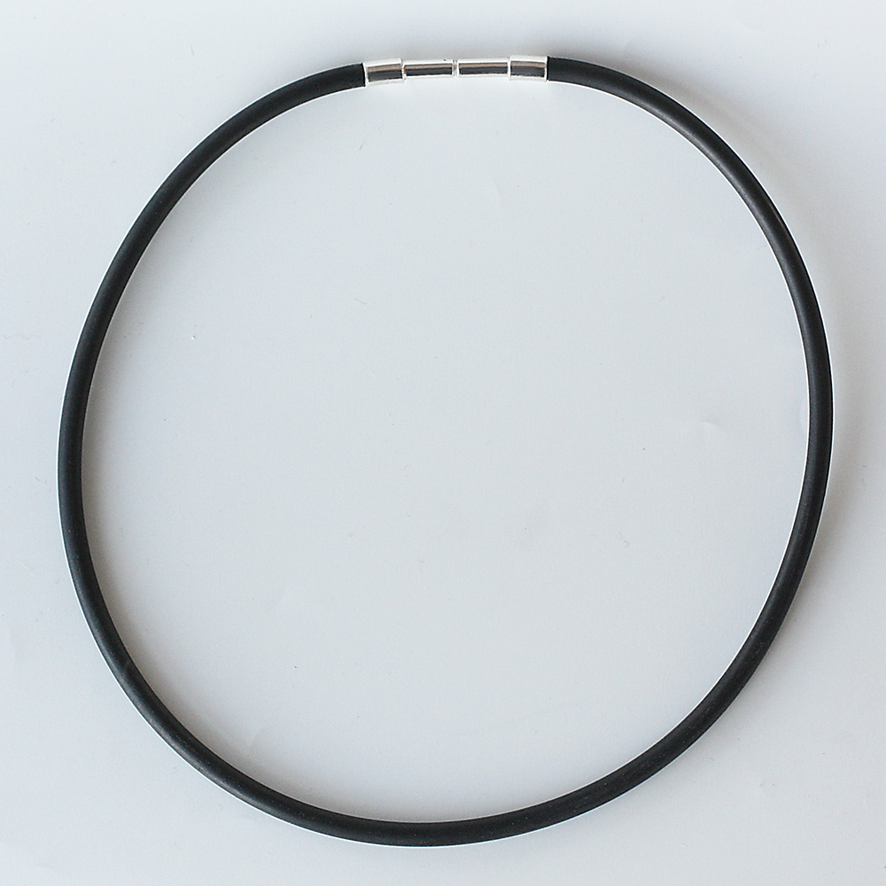 Svart gummilänk - halsband