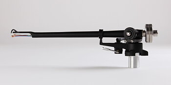 Rega RB880