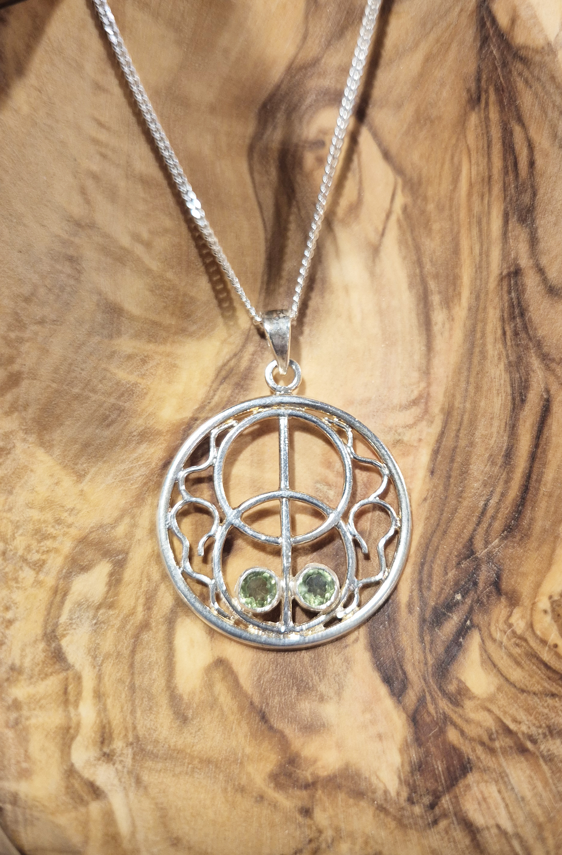 Silversmycke Avalon med Peridot 