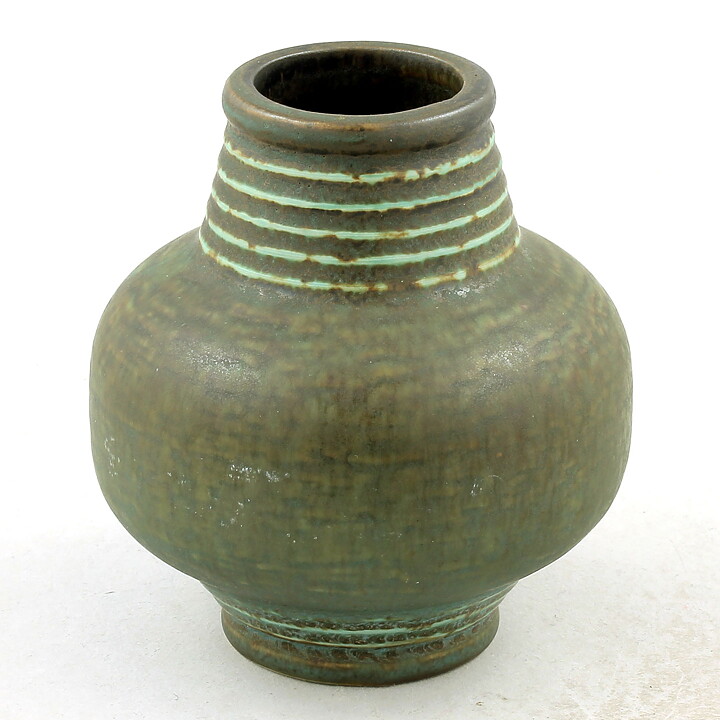 グナー・ニールンド Iglooシリーズ  グリーンの花瓶 Vase 1965年 (11 cm) 