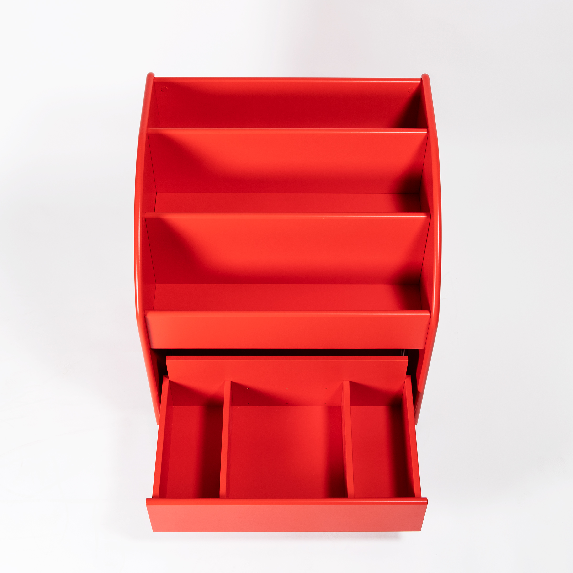 Rosengården Bokkrybbe med skuff – tre toppfag, bakre hyller og uttrekksskuff