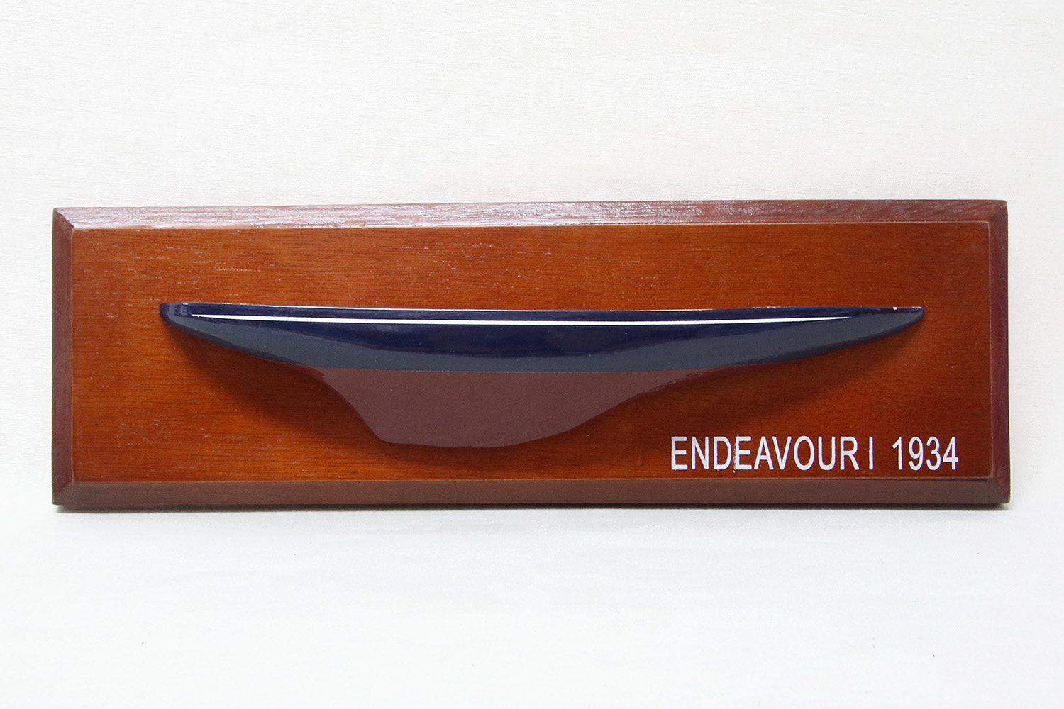 Half model Endeavor I -1934