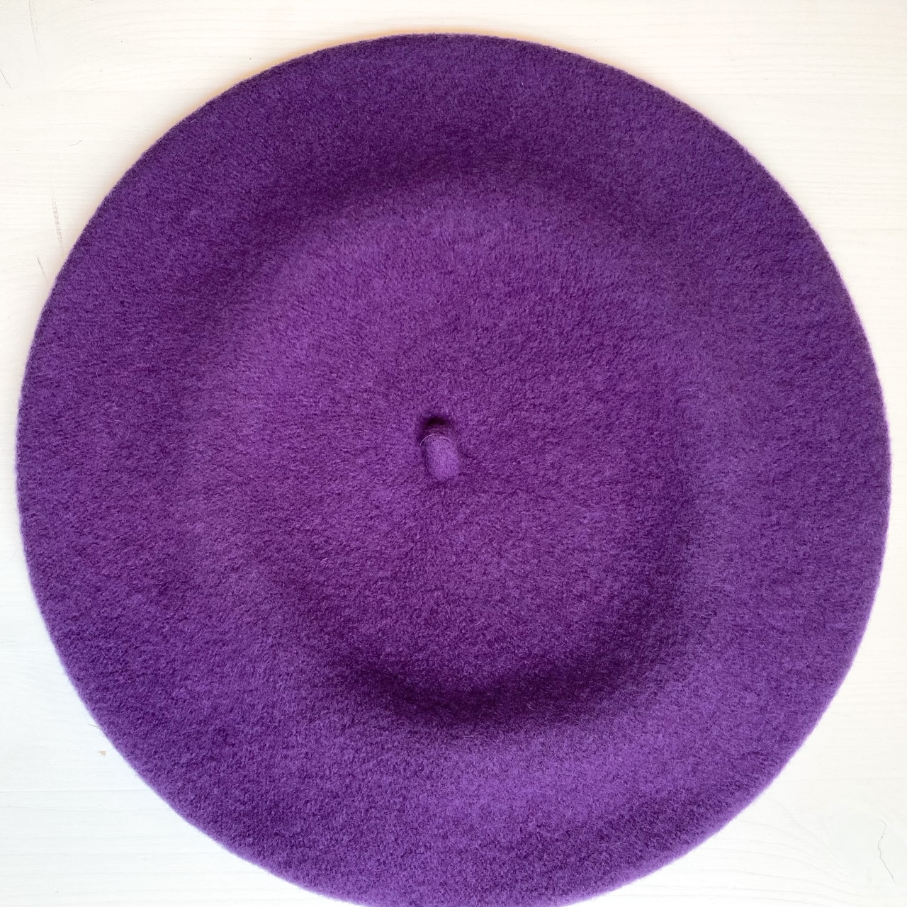Basker 100% ull, purple från Susanna Design - 2