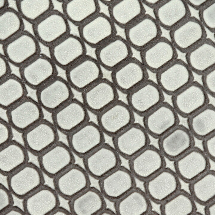 Mari Simmulson (Vespa 1964) Quadratic Dish with Geometric Relief 22 cm