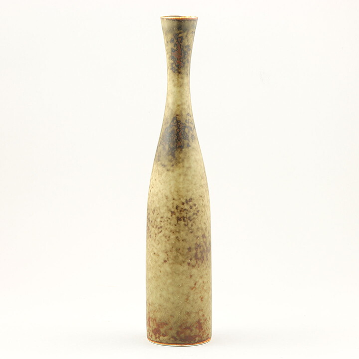 Carl-Harry Stålhane (SYB 1959) Brown Slender Bottle Vase 29 cm