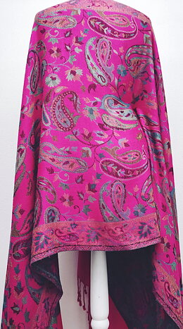 Lilianne rosa festsjal