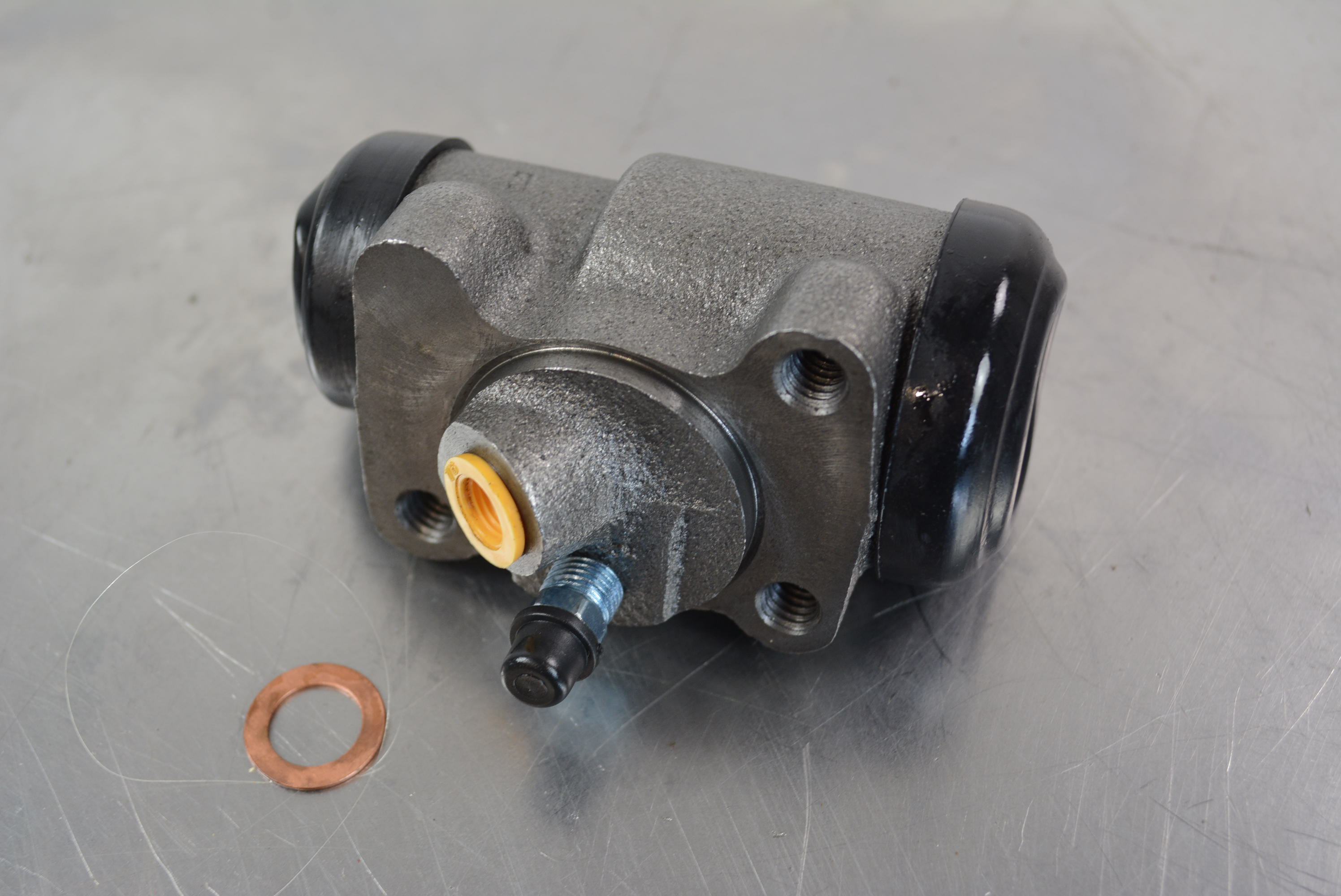Hjulcylinder fram Höger 39-48