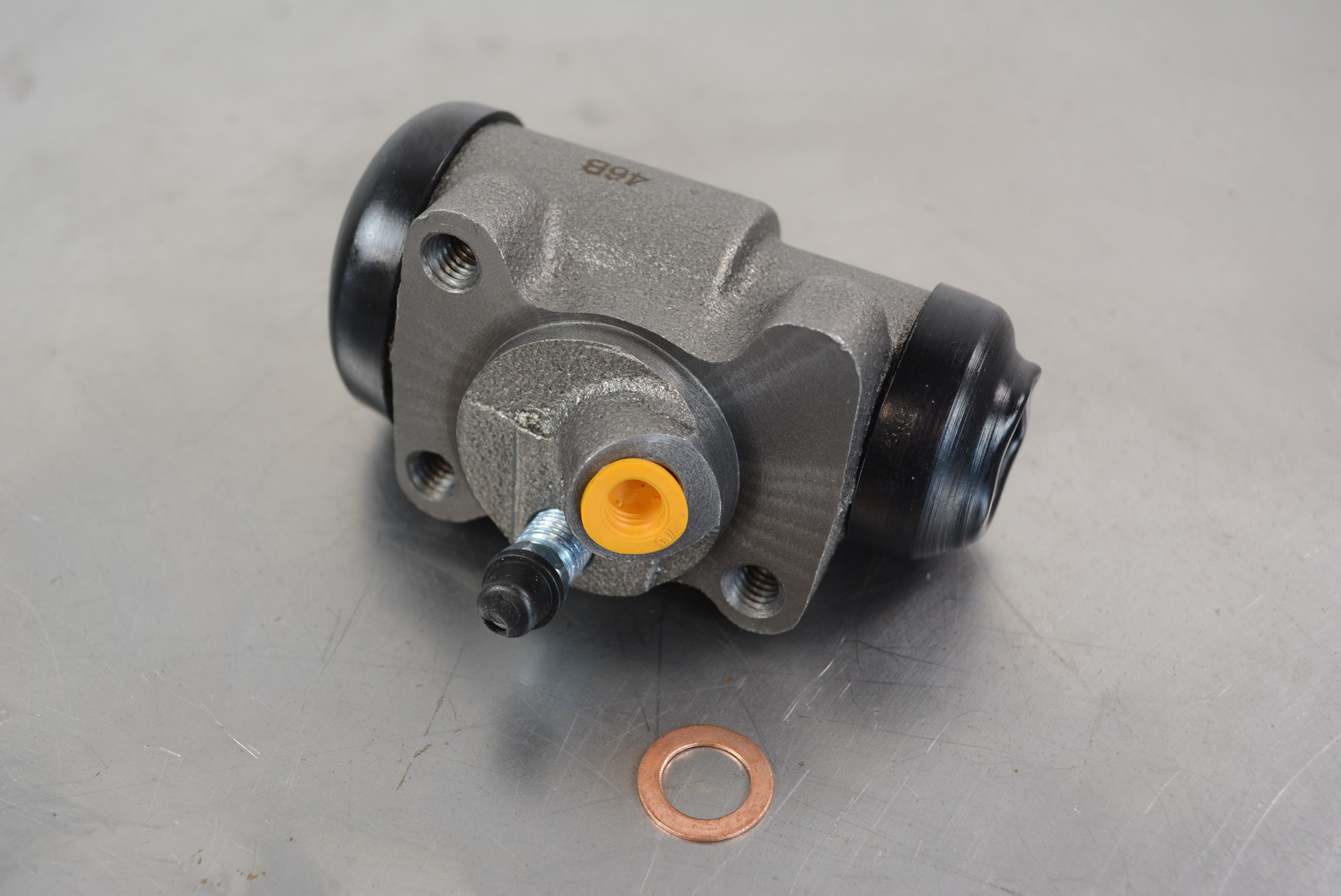 Wheel Cylinder front LH 39-48