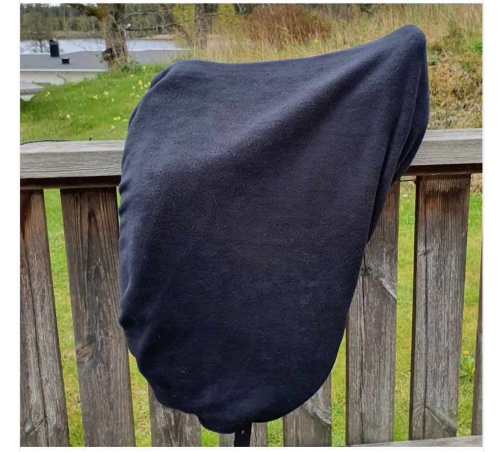 Nr 13 Sadelöverdrag Fleece TIGER  med namn brodyr - 5