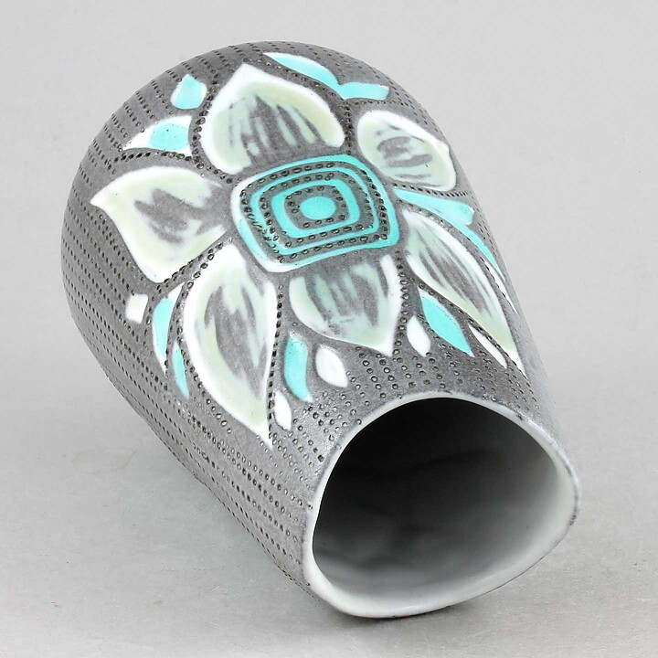 Mari Simmulson (Solblomma 1961) Brown Vase with Pastel Sunflower 17 cm
