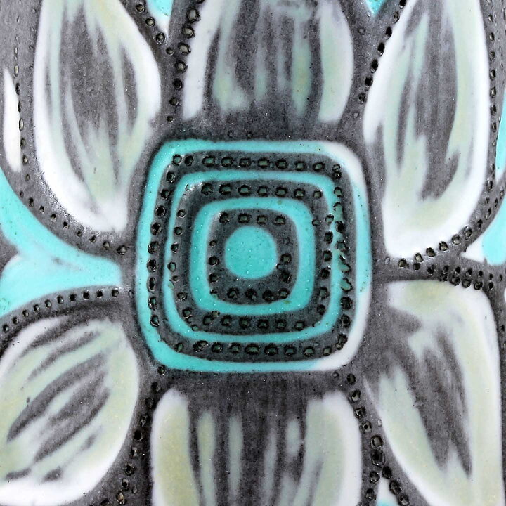 Mari Simmulson (Solblomma 1961) Brown Vase with Pastel Sunflower 17 cm