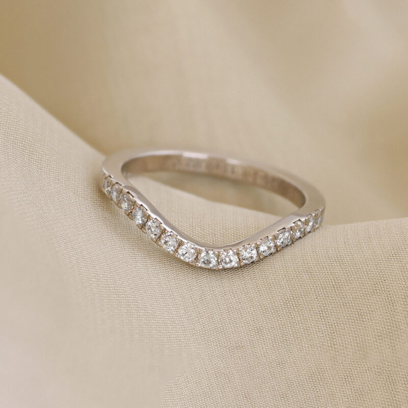 Ring Eira diamanter guld 18 karat 