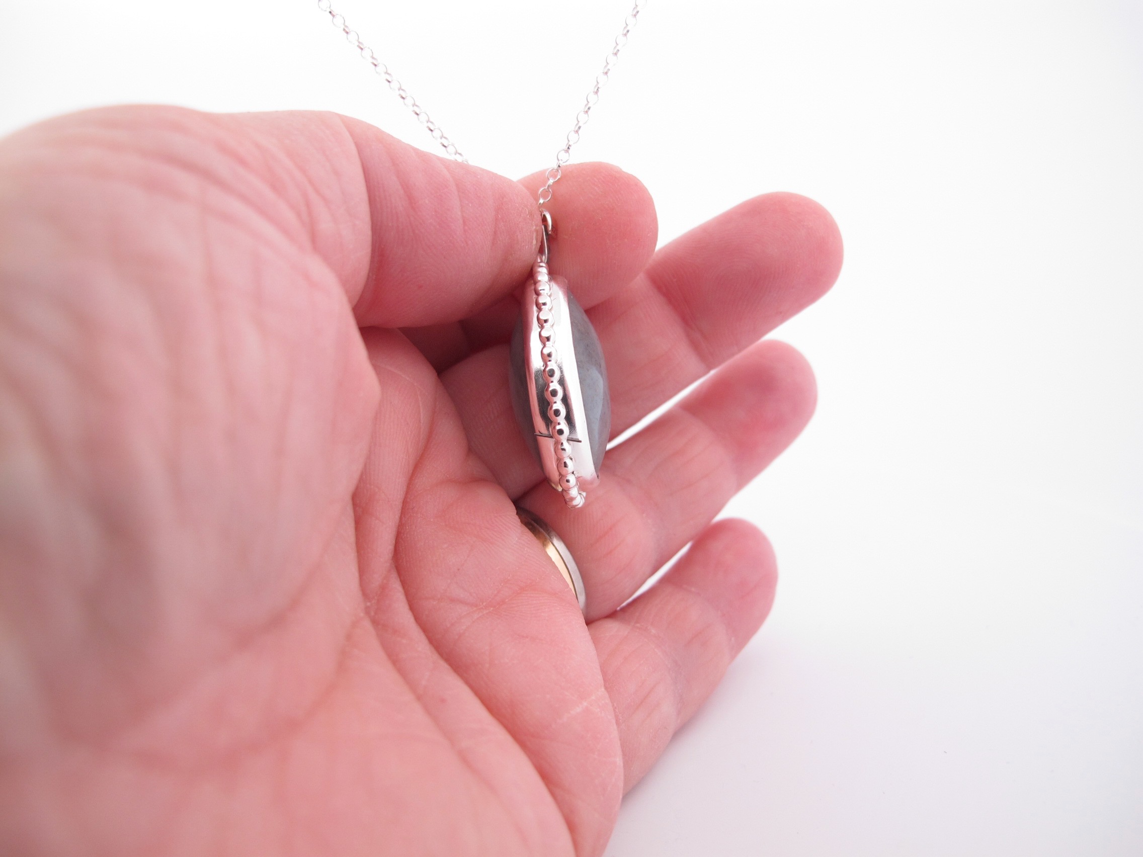 Necklace with hand cut stone 38x25mm - 3