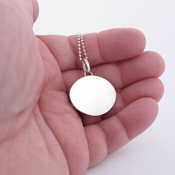 Necklace with hand cut stone 30mm