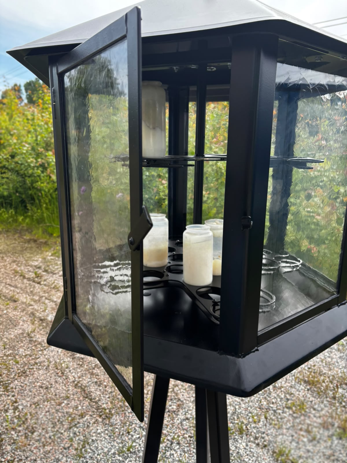 Ljusbärare för minneslund ca 40 st oljeljus - 2