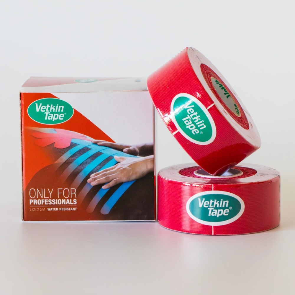 VetkinTape equine kinesiologietape 3 cm x 5 m rood, 2 rollen en retailverpakking, voor spierondersteuning en revalidatie van paarden