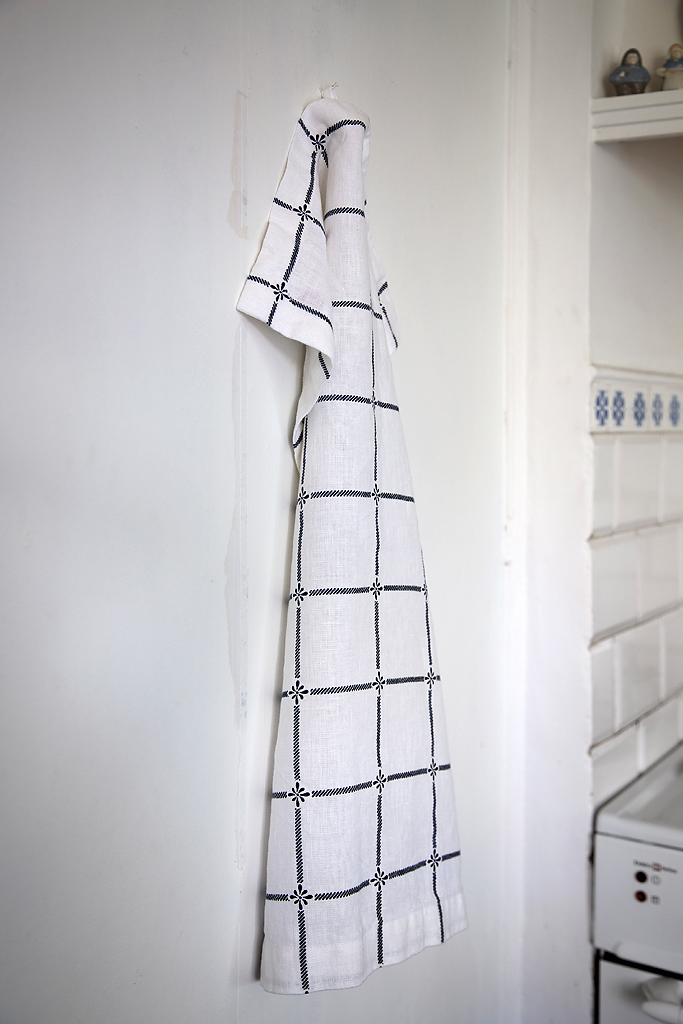 Linen Towel Classic White/Navy - 2