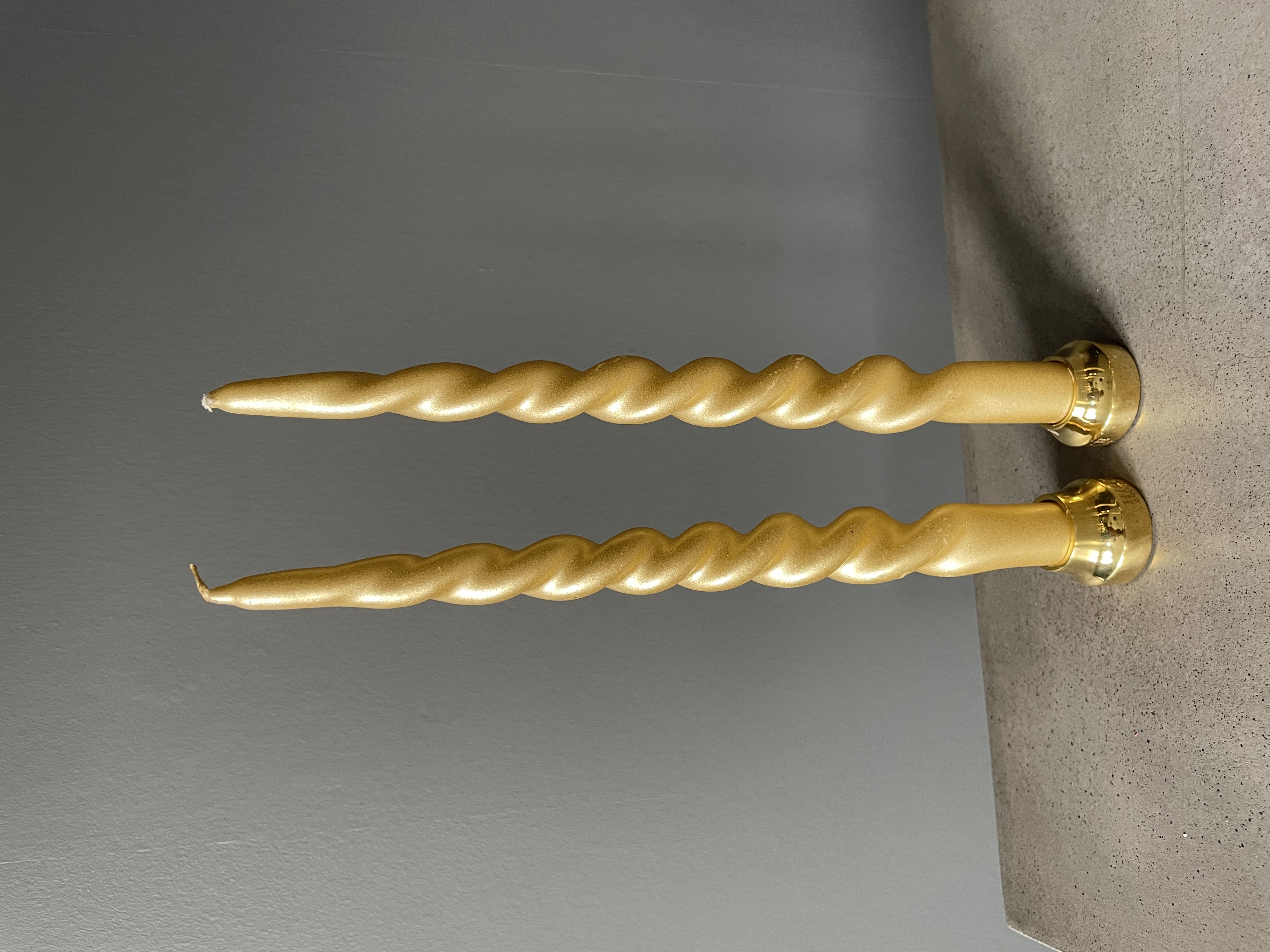 Screwed gold - 10