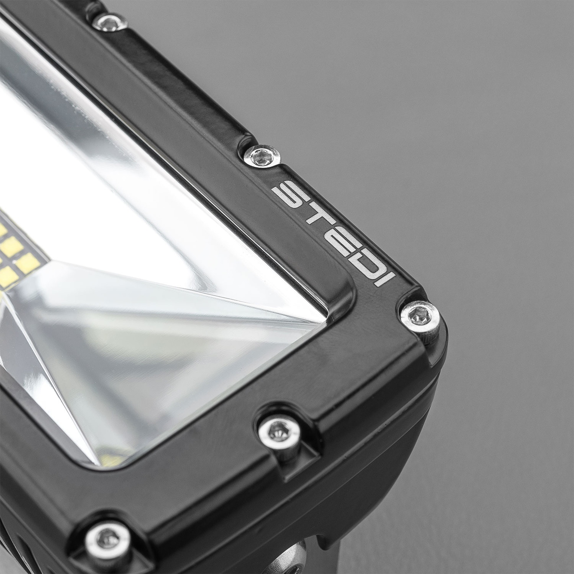 STEDI 60W Hyper LED Flood Light 8 - 2