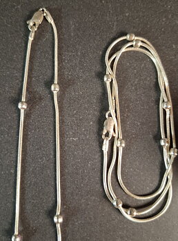 "Orm"  kedja  i Sterling Silver med Små silver kulor