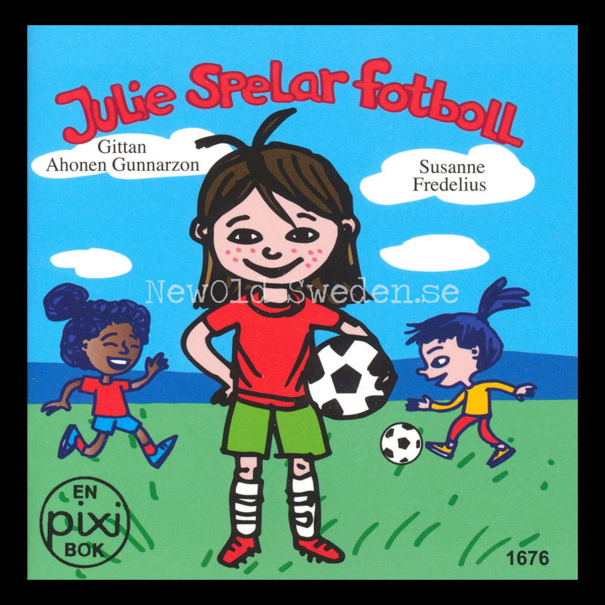Julie Spelar fotboll 1676 - P104