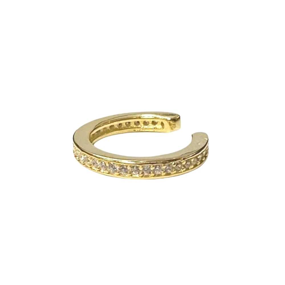 Ear cuff i guldpläterat silver med enkelradiga kristaller