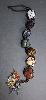 Chakra  hänge med Dangels, 7 olika färgar